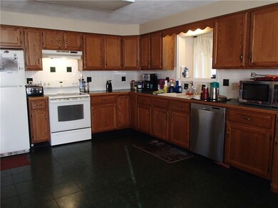 17 Sachem Rd, Bristol, RI 02809 - photo 6