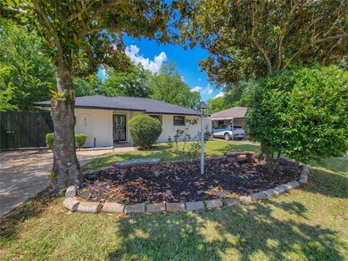 850 Conklin St, Houston, TX 77088 - photo 4