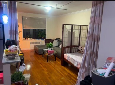 Dara Gardens unit 3-A, Flushing, NY 11367 - photo 2