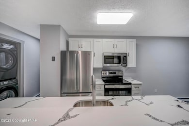 33 Down Hill, Lake Harmony, PA 18624 - photo 5