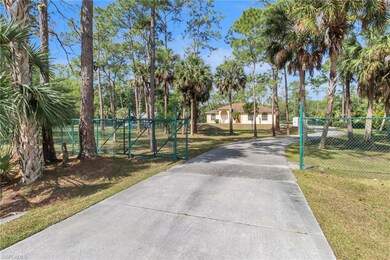 531 5th St SW unit 12, Naples, FL 34117 - photo 2