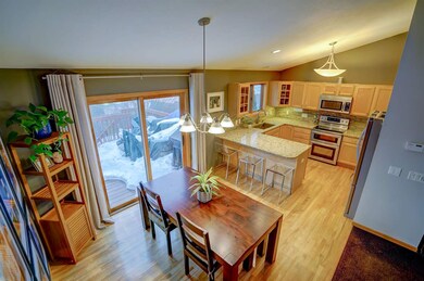 769 Leeward Ln, Oregon, WI 53575 - photo 2