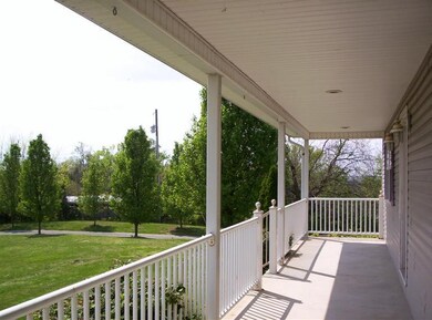 475 Catlett Rd, Harrodsburg, KY 40330 - photo 6
