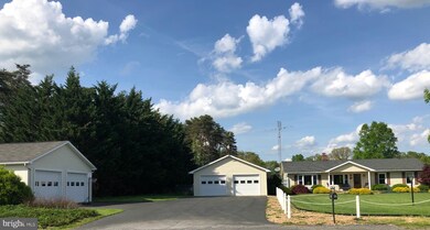 55 Highland Ridge Rd, Berkeley Springs, WV 25411 - photo 2