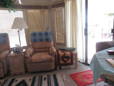 646 W Falcon Dr, Quartzsite, AZ 85346 - photo 5