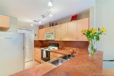 10644 SW 6th St unit 1609, Pembroke Pines, FL 33025 - photo 5