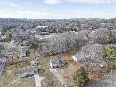 102 Broad St, Tunnel Hill, GA 30755 - photo 5