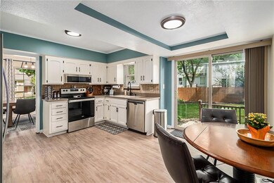 10217 Noland Rd, Lenexa, KS 66215 - photo 5