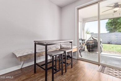 Built In Dining