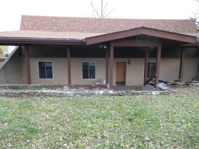 4906 Roman dr 011