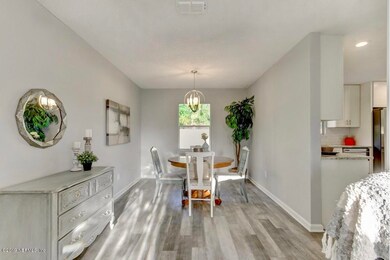 2561 Sandusky Ave E, Jacksonville, FL 32216 - photo 6