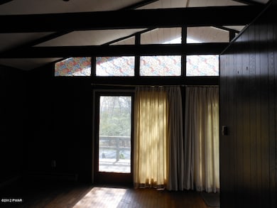 109 Palm Dr, Dingmans Ferry, PA 18328 - photo 4