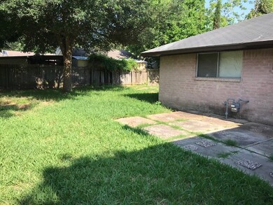 10222 Scotsbrook Dr, Houston, TX 77038 - photo 7