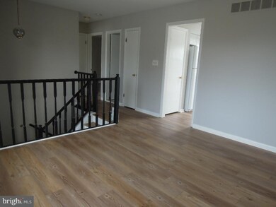 7065 Saddle Dr, Sykesville, MD 21784 - photo 3