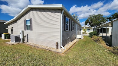 3324 Spanish Oak Terrace, Sarasota, FL 34237 - photo 5