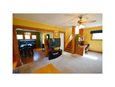 Family Room-L1.