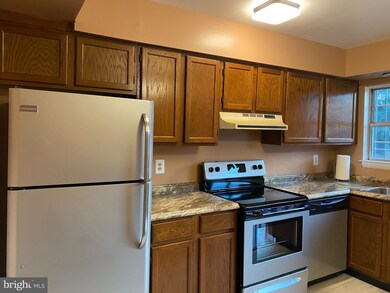 6806 Hawthorne St, Hyattsville, MD 20785 - photo 3