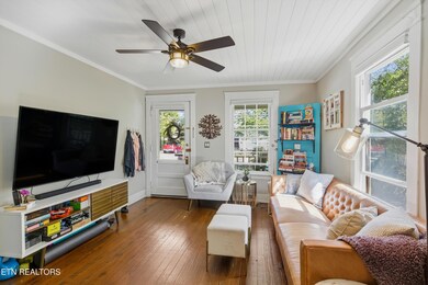 1367 Dalton St, Alcoa, TN 37701 - photo 6