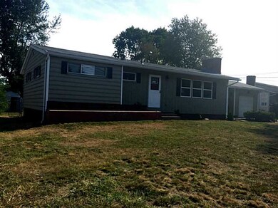 42 Fairfax Dr, Warwick, RI 02888 - photo 2