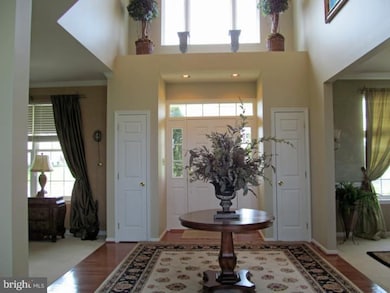 1049 Broadleaf Cir, Royersford, PA 19468 - photo 5