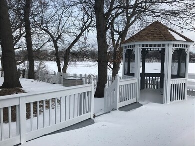 146 Lakeview Dr, Providence, RI 02910 - photo 6