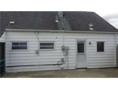 4098 Virginia Cir E, Columbus, OH 43213 - photo 2