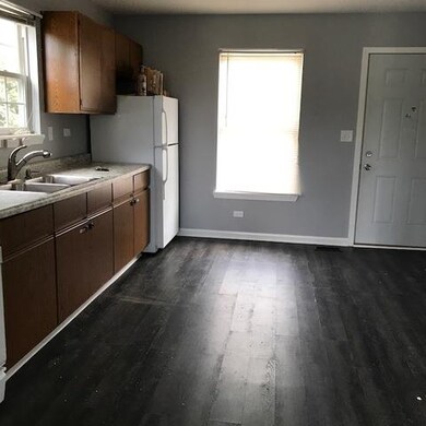 35289 N Green Bay Rd, Waukegan, IL 60085 - photo 4