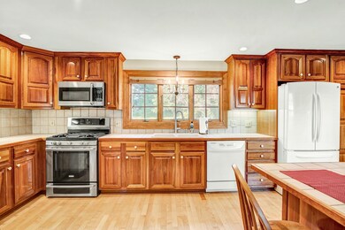 11 Tobey St, Hampton, NH 03842 - photo 4