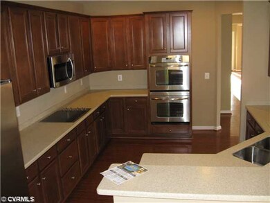 Kitchen - Incredible kitchen with smooth top range