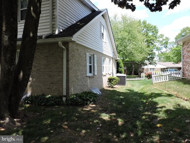 7209 Kempton Rd, Lanham, MD 20706 - photo 2