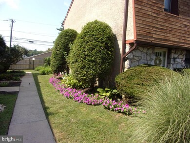 106 Susan Dr unit 9, Elkins Park, PA 19027 - photo 2
