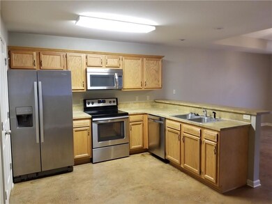 45458 Pointe Dr unit 13, Hammond, LA 70401 - photo 4