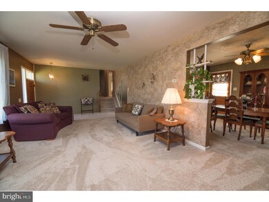 4018 Crestline Dr, Reading, PA 19606 - photo 5