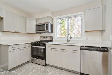 07_5BHickoryCt_2017_Large
