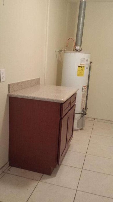 4422 W Cheery Lynn Rd unit * WOW, Phoenix, AZ 85031 - photo 2