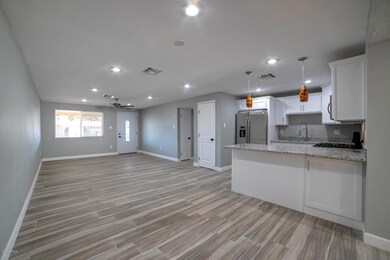 5618 W Berkeley Rd, Phoenix, AZ 85035 - photo 6