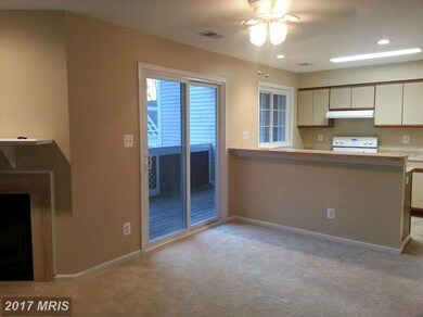 12893 Grays Pointe Rd unit B, Fairfax, VA 22033 - photo 5