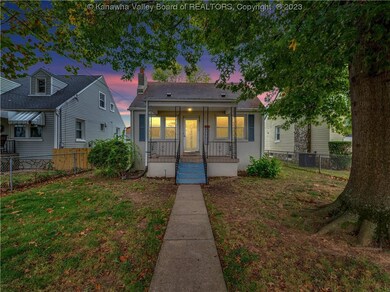 324 24th St, Dunbar, WV 25064 - photo 2