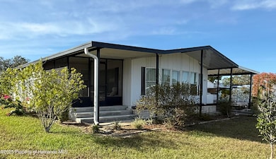 7511 Eastern Circle Dr, Brooksville, FL 34613 - photo 2