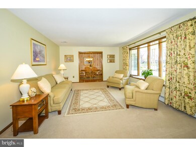 647 Oak Park Rd, Hatfield, PA 19440 - photo 5