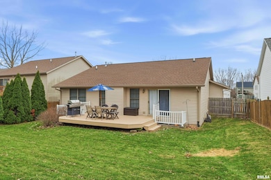 6733 Brookview Ln, Davenport, IA 52806 - photo 4