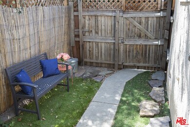 front unit private space