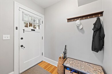 23 Devens Rd, Worcester, MA 01606 - photo 4