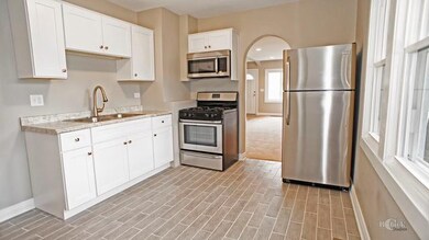 36 N Orchard Ave, Waukegan, IL 60085 - photo 5