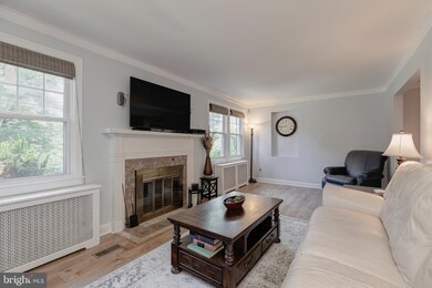 1302 Erskine St, Takoma Park, MD 20912 - photo 3