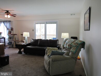 107 Kittery Ct unit 7B, Sellersville, PA 18960 - photo 2