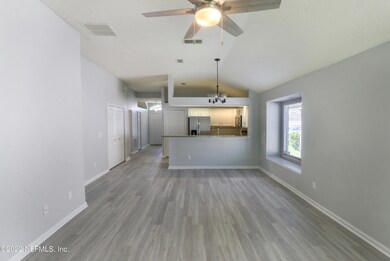 2913 Centerwood Dr N, Jacksonville, FL 32218 - photo 5