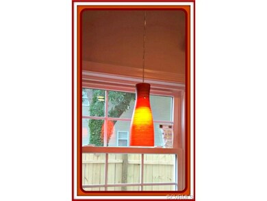 Closer look at the gorgeous pendant lighting accen