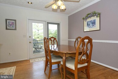 13306 Burkitts Rd, Fairfax, VA 22033 - photo 3