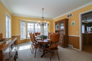 817 Fox Run Ct, Oregon, WI 53575 - photo 3